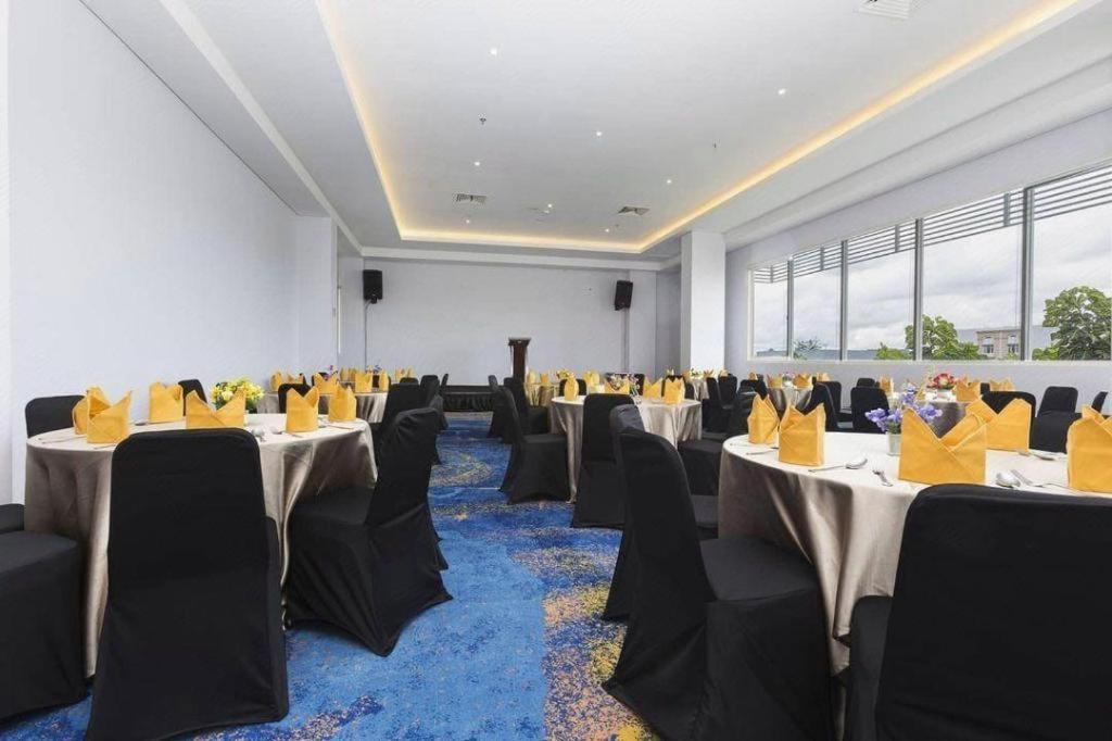 Horison Hotel Ultima Timika Bagian luar foto