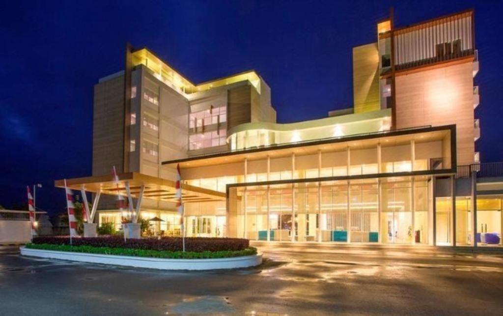Horison Hotel Ultima Timika Bagian luar foto